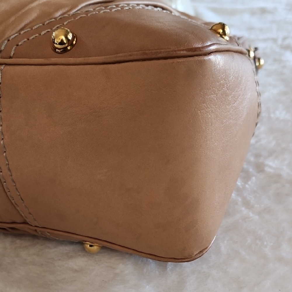 ‼️FINAL SALE‼️Gucci Tan Leather Shoulder Bag - Picture 5 of 16